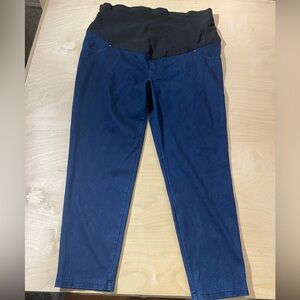 Time and Tru Maternity Jeans size 20 (CG)